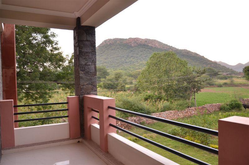 The Royale Country Retreat Bed & Breakfast Udaipur Eksteriør bilde